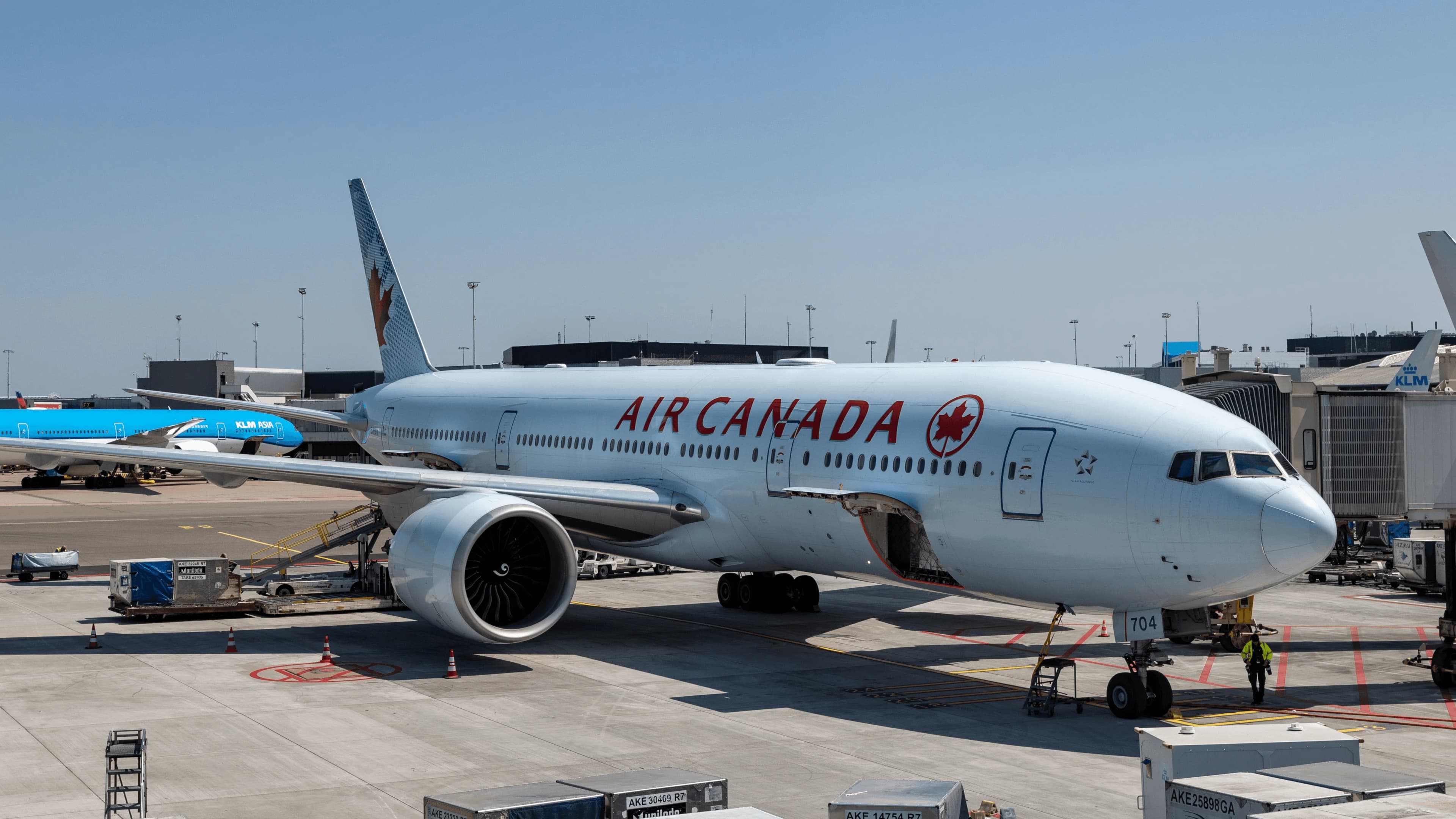 Air Canada Boeing 777-200LR Seat Guide (2026)