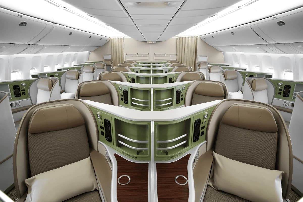 EVA Air Royal Laurel Review (2026)