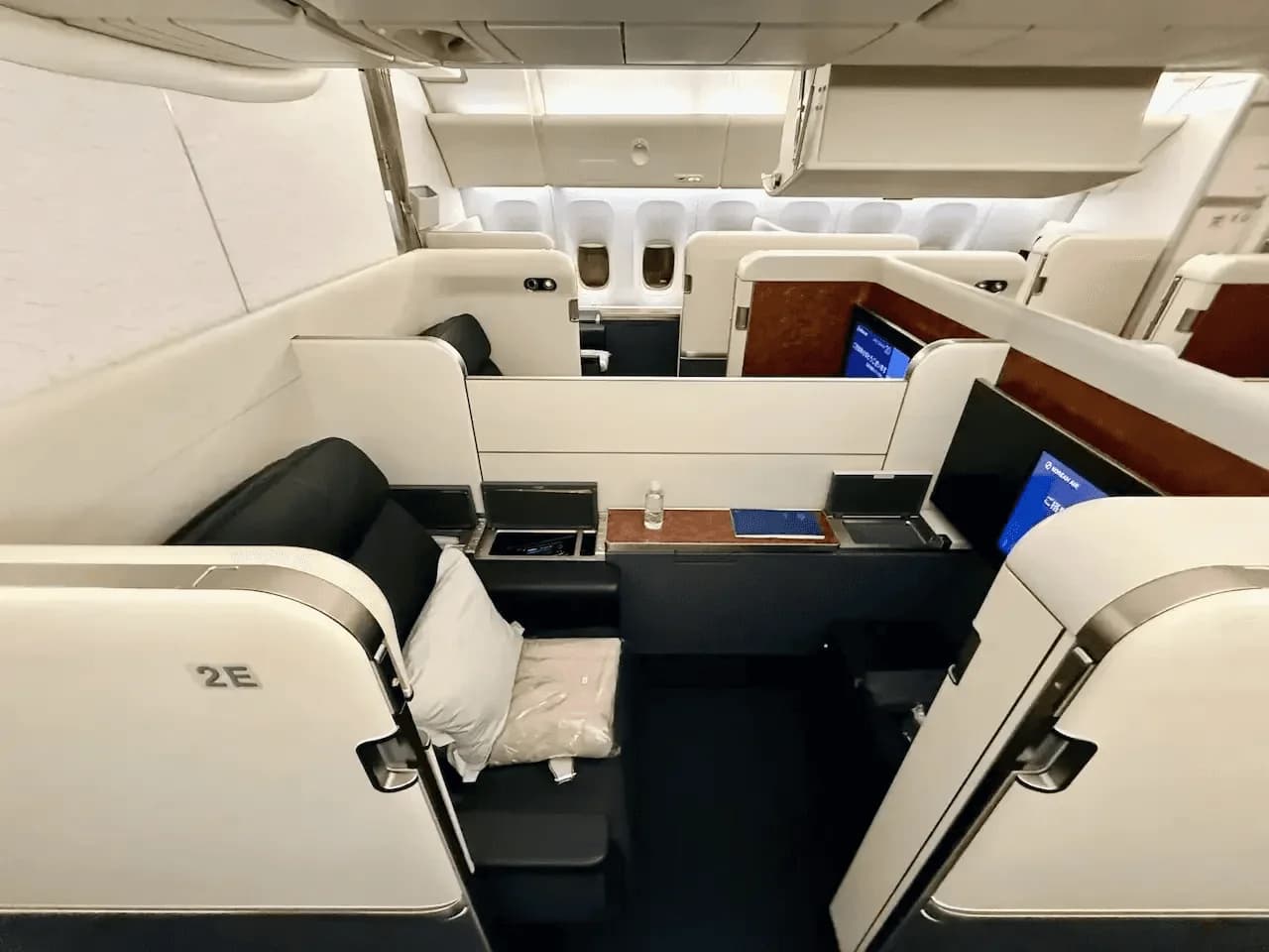Korean Air First Class Kosmo Suites 2.0 Review (2026)